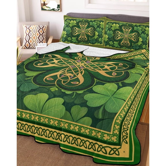 St Patricks Day King Size Down Alternative Comforter, Lightweight Comforter Quilt Bedding Set with Pillow Shams Gold Green Shamrock Checkered Lucky Leaf Bed Comforter Duvet Insert 96"x106"