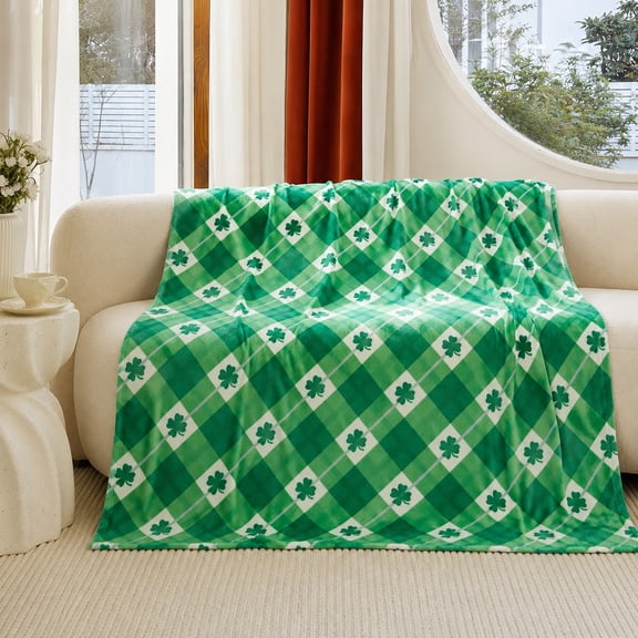 St Patricks Day Shamrock Plaid Fleece Throw Blanket, Green Clover Plush Soft Cozy Couch Blanket, 50x60 in