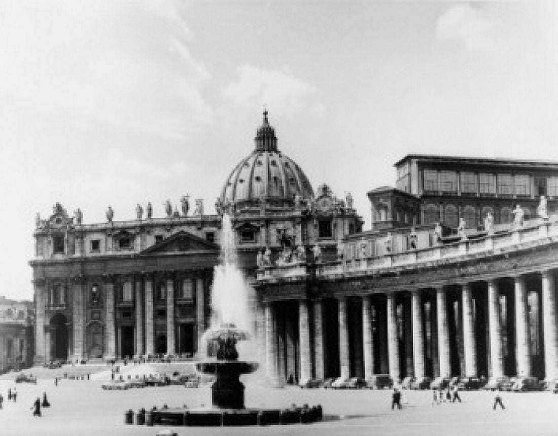 St Peters Basilica Vatican City Canvas Art - (18 x 24)