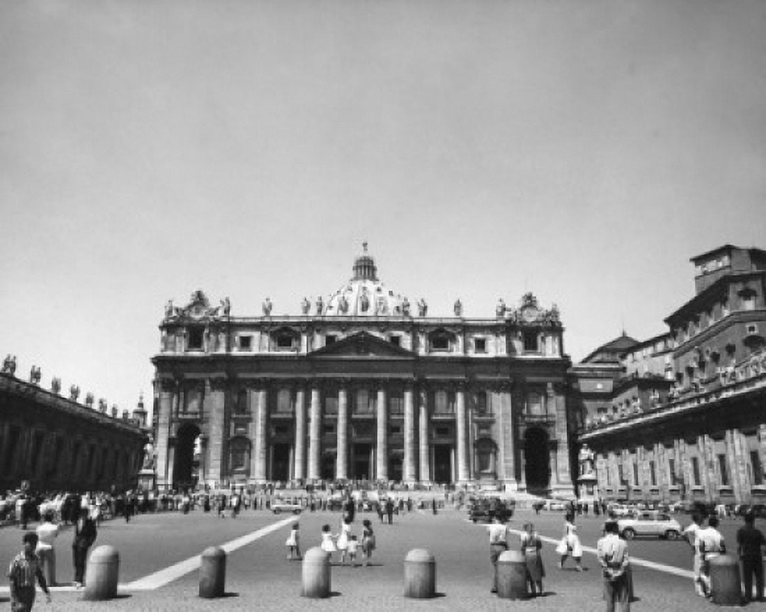 St Peters Basilica Vatican City Canvas Art - (18 x 24)