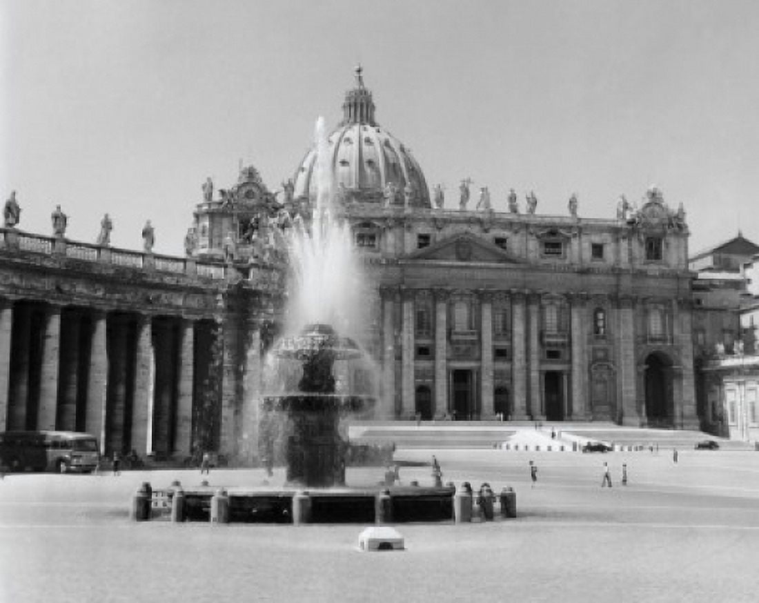 St Peters Basilica Vatican City Canvas Art - (18 x 24)