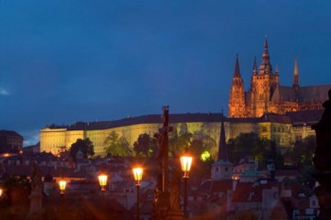 St Vitus Cathedral Canvas Art - Russell Young DanitaDelimont (26 x 17)