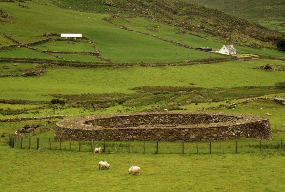 Staigue Fort Kerry Canvas Art - Richard Cummins Design Pics (36 x 24)