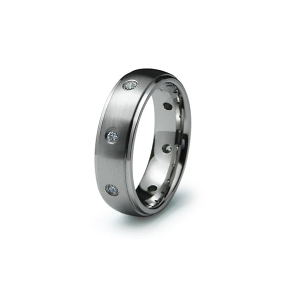 Tioneer Stainless Steel Cubic Zirconia Step-Down Edge Wedding Band Ring