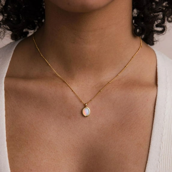 Stainless Steel Inlaid Opal Opal Pendant Plated 18K Gold Necklace