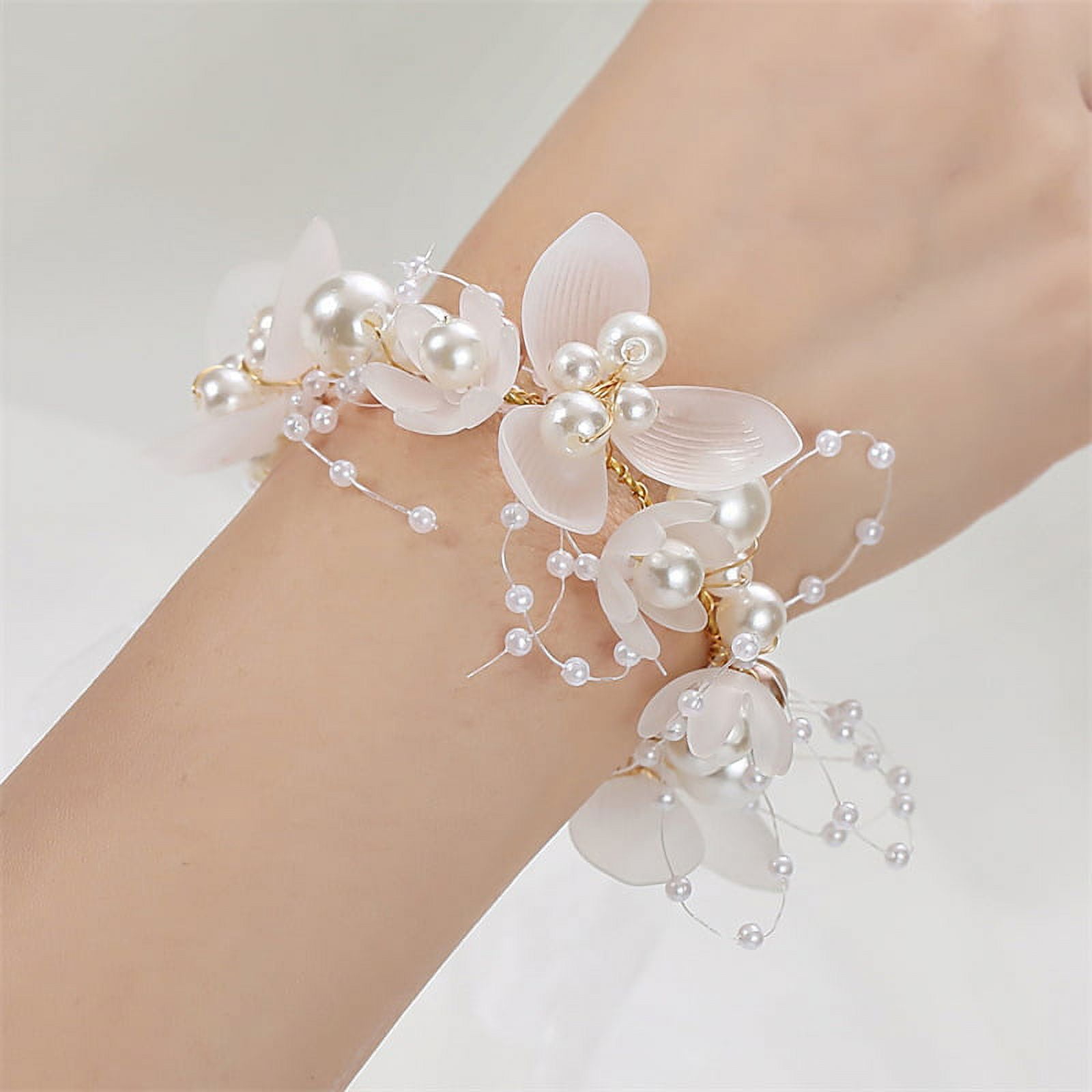 beautiful bracelets for girls in hands
