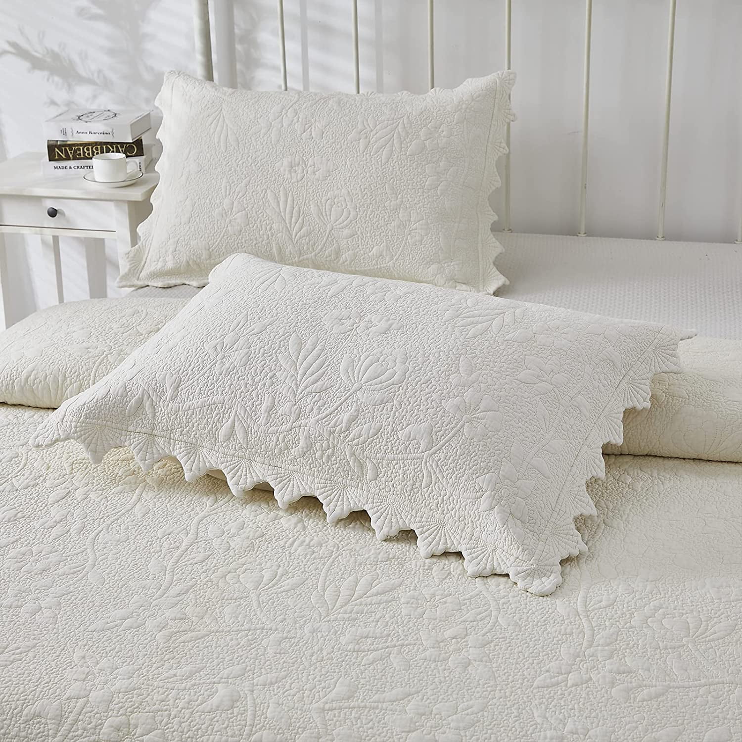 Standard Size Quilted Pillow Shams Cotton Set of 2 Cream White Vintage Farmhouse Scallop Edge
