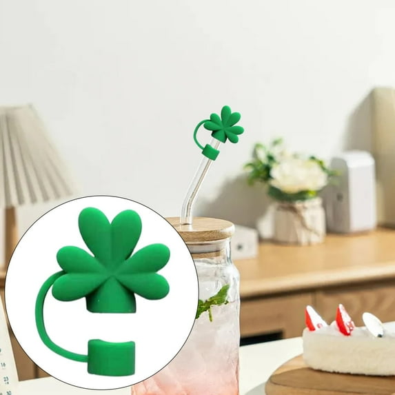 Stanley Straw Cover Topper, 1Pcs St Patricks Day Straw Cap for Cup Accessories Saint Patricks Day Gnomes Shamrock Toppers Covers for Stanley 40 & 30 oz Tumbler (Green)