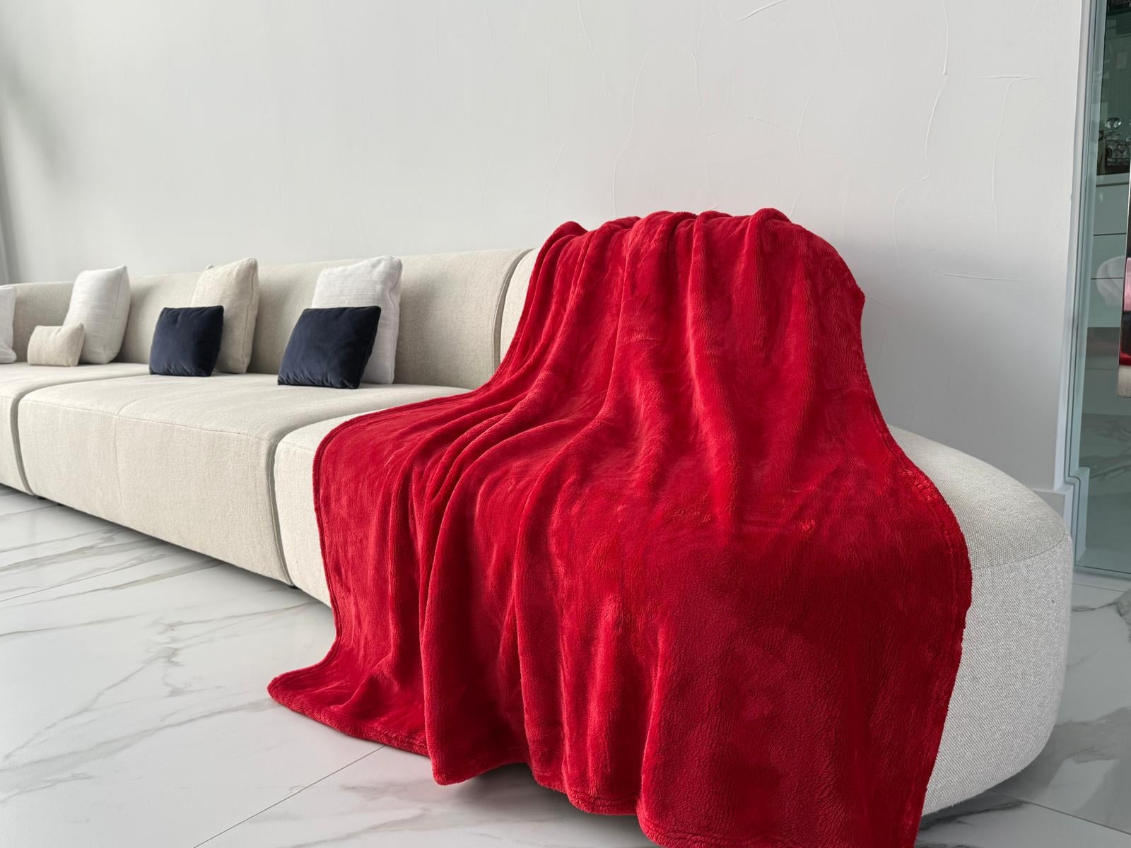 Stanzadeals Ultra-Soft Plush Blanket – Red, 50x60 inches