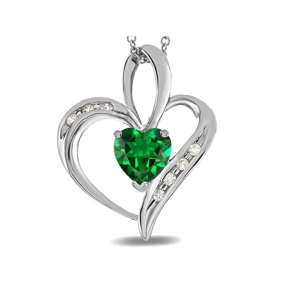 Star K� Heart Shape 6mm Simulated Emerald Pendant Necklace