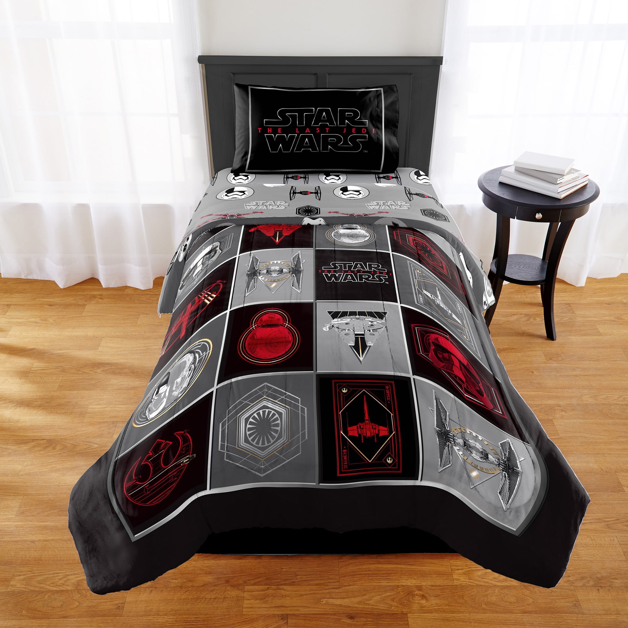 Star Wars Episode VII Junior Ready Bed - All-In-One Sleepover Solution