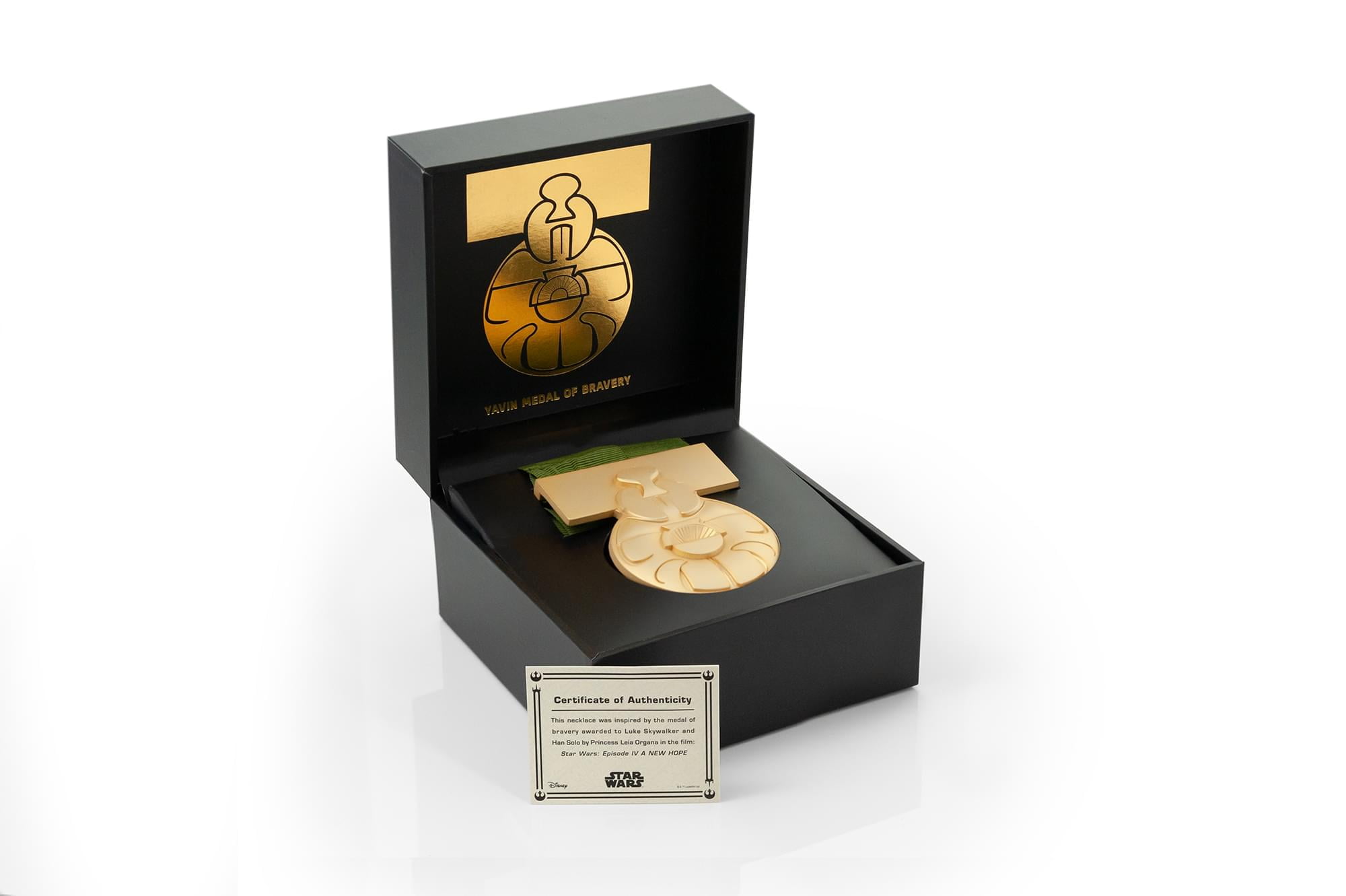 Star Wars Medal of Yavin Gold Plated 1:1 Scale Licensed Prop