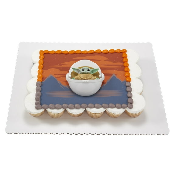Star Wars - The Mandalorian the Child Cupcake Cake