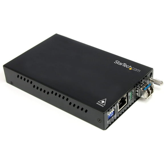 StarTech.com Multimode (MM) LC Fiber Media Converter for 1Gbe Network - 550m Range - Gigabit Ethernet - 850nm - with SFP Transceiver (ET91000LC2)