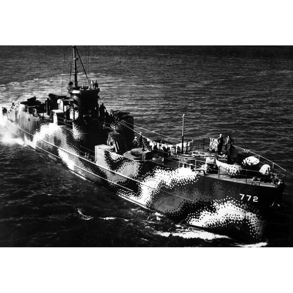 Starboard Bow View Of U.S. Ship Lci 772 History (24 x 18)