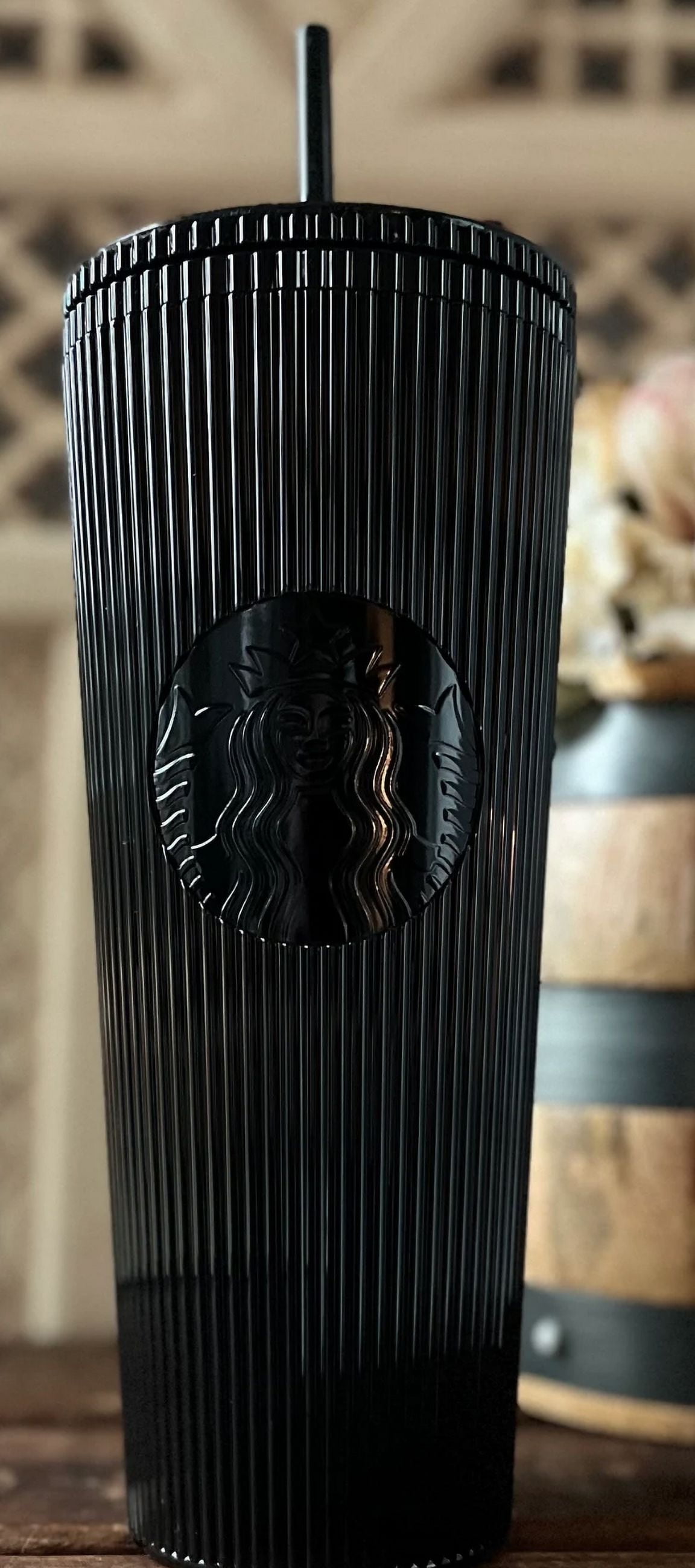 Starbucks 2024 Limited Winter Edition, Metallic Black Pleated 24oz