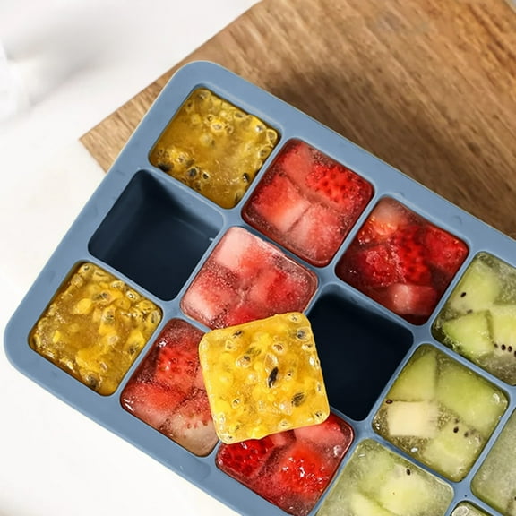Staron Ice Cubes Tray with Lid, 15 Cubes Silicone Plastic Ice Cubes Trays for Freezer, Easy-Release Ice Tray for Cocktail, Coffee