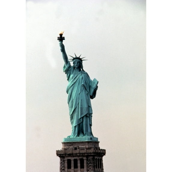 Statue Of Liberty History (24 x 36)