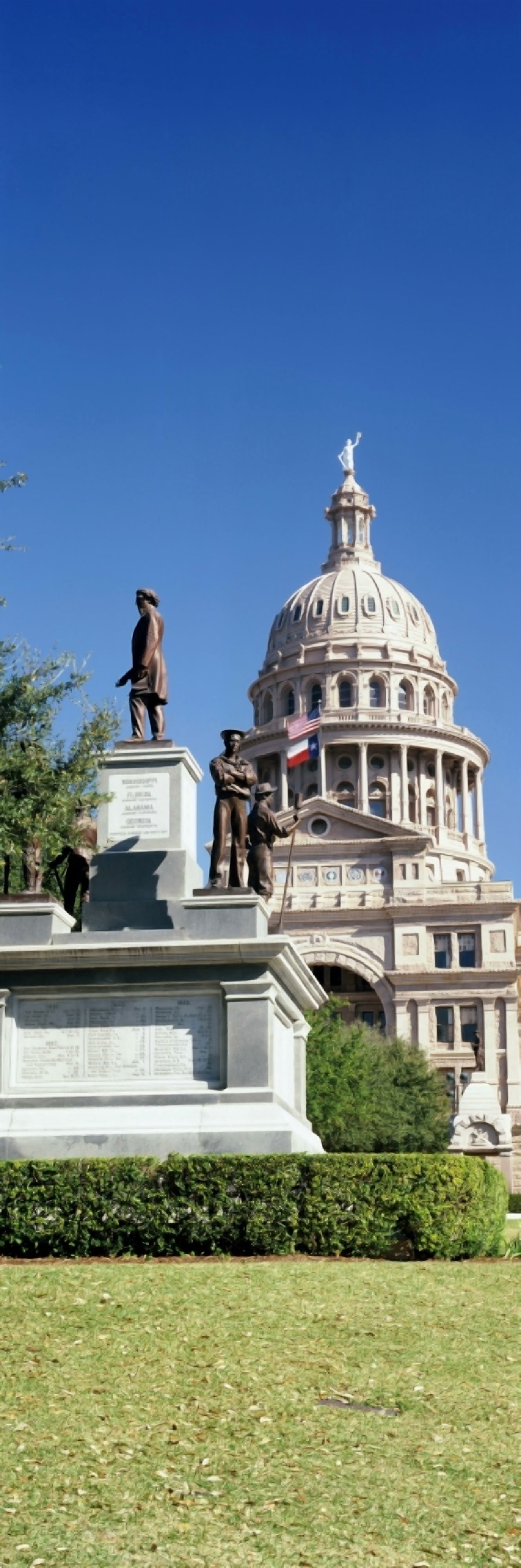 Statue with a government building in the background Confederate Soldiers Memorial Texas State Capitol Austin Texas USA Canvas Art - Panoramic Images (36 x 12)