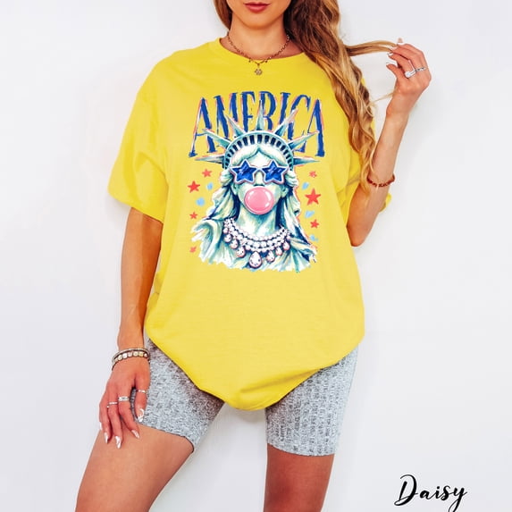 Statue of Liberty Bubble Gum Shirt, America 250th Anniversary Tee, 4th of July Shirts for Women, Independence Day T-Shirt