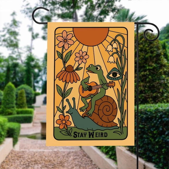 Stay Weird Garden Flag, Retro Outdoor Garden Decor, Stay Weird Yard Flag, Funny Garden Decoration, Frog Garden Banner, Welcome Garden Decor Double side, 28x40inch