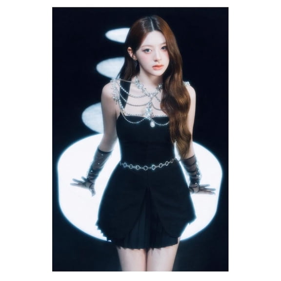 Stayc 2025 Tour Poster (5) Stay Tuned In Seoul Concept Photo Print K-Pop Home Decor For Living Room Aesthetic Kpop Female Girl Group