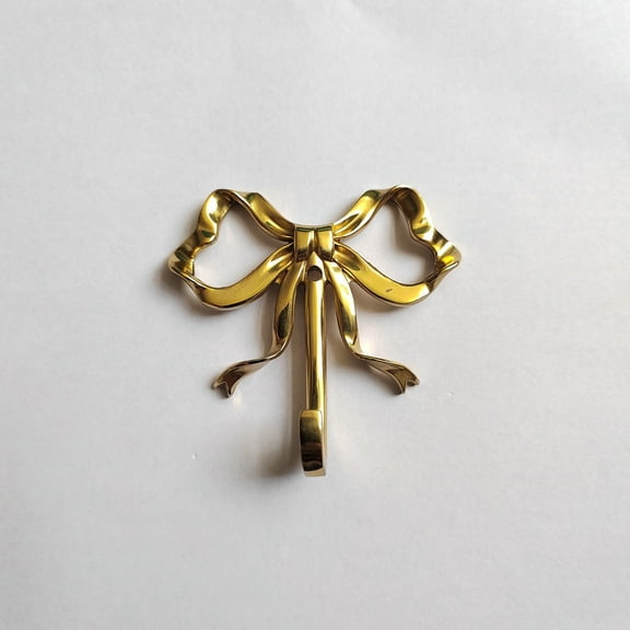 Steadline Decorative Brass Wall Hook - Vintage Bowknot Shaped Coat Hanger With Sturdy Metal Construction For Entryway Organization And Home Decor With Easy Installation And Elegant Finishing