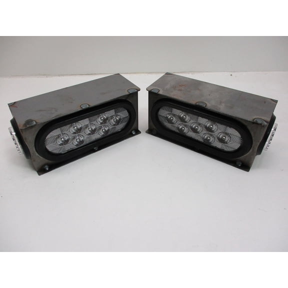 Steel Oval Mounting Boxes Clear Red LED Oval Brake Stop Turn Tail Marker Lights