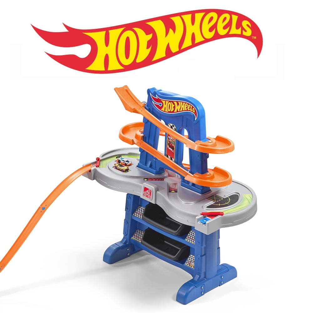 Step2 Hot Wheels Road Rally Raceway and Play Table Ages 2 to 6 Years
