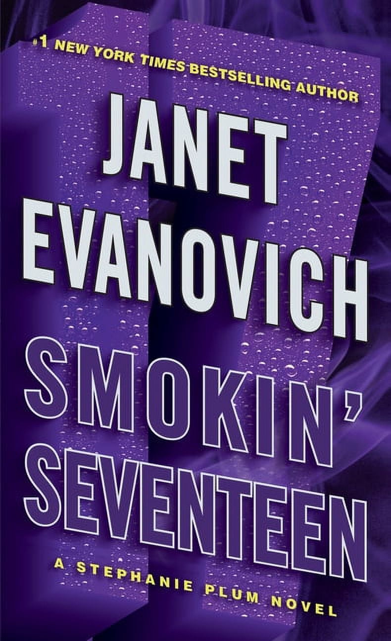 JANET EVANOVICH Stephanie Plum Smokin' Seventeen, Book 17, (Paperback)