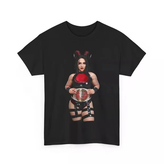 Stephanie Vaquer Black Shirt 2025