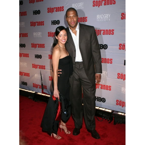Stephanie Vara Michael Strahan At Arrivals For Hbo'S The Sopranos World Premiere Screening Radio City Music Hall At