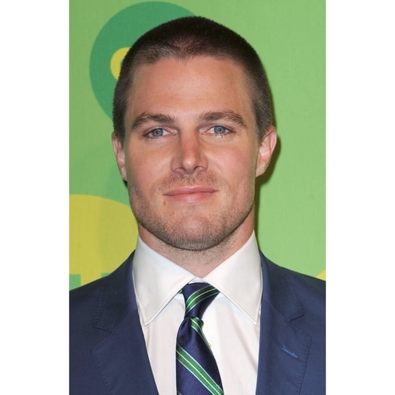 Stephen Amell At Arrivals For The Cw Network Upfront 2013 The London Hotel New York Ny May 16 2013. Photo By Kristin