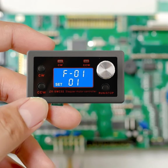Stepper Motor Drive Controller for Smooth Acceleration and Deceleration