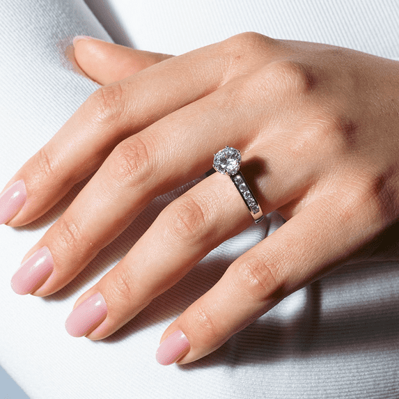 Sterling Silver 925 Black Rhodium Plated Round Solitaire Love Ring White CZ Female Size 8.5