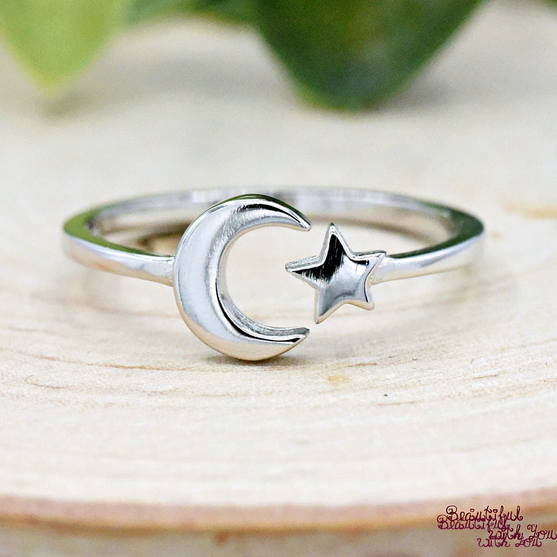 SS DESIGNS Sterling Silver Crescent Moon & Star Open Adjustable Ring ...