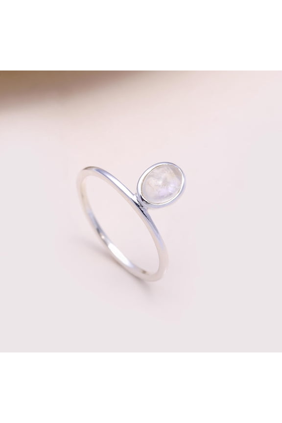 Sterling Silver Moonstone Ring - Handmade Oval Gemstone Jewelry - Elegant and Minimalist Design