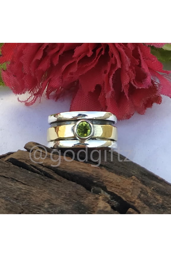 Sterling Silver Spinner Ring: Handmade Peridot Gemstone Fidget Band