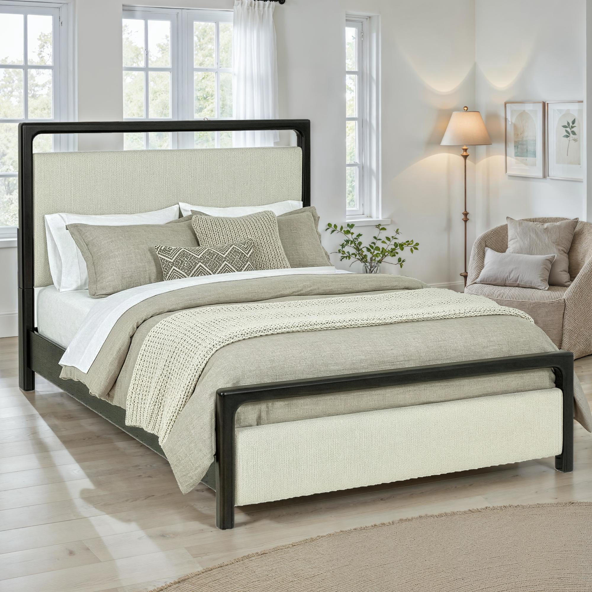 Steve Silver Sigmund Cream Upholstered King Bed Frame