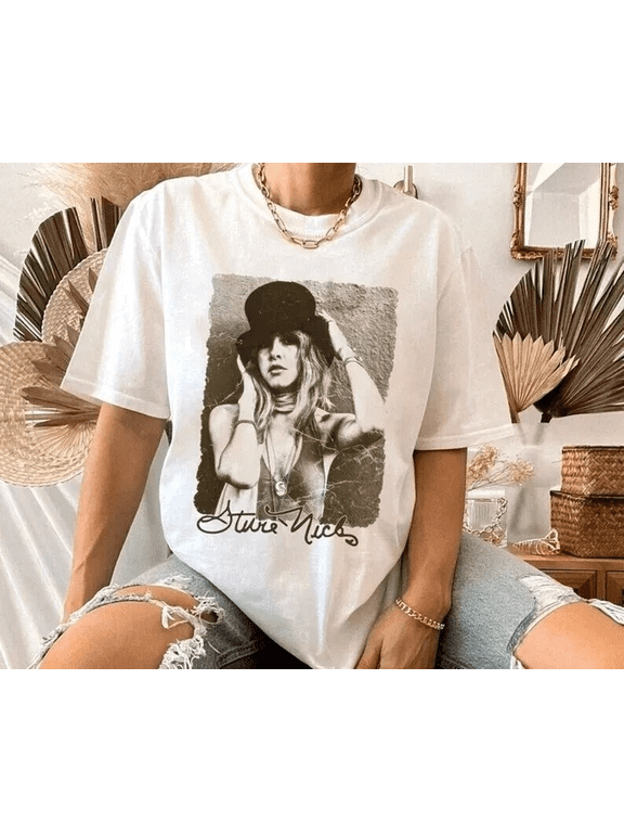 Stevie Nicks 90s Retro Rock Music Vintage Graphic T-Shirt