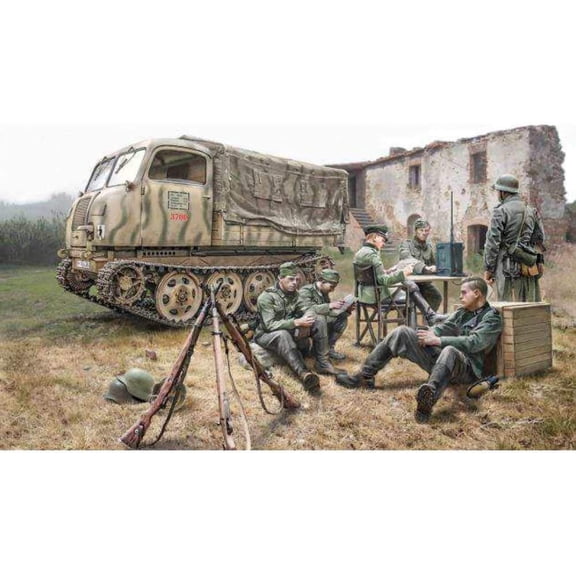 Steyr RSO/01 W/Germ. Soldiers + Access