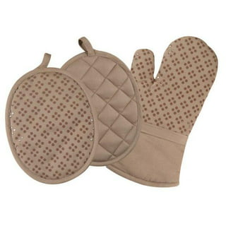 https://i5.walmartimages.com/seo/Sticky-Toffee-Oven-Mitt-and-Pot-Holders-Cotton-Set-of-3-Silicone-Non-Slip-Kitchen-Set-Tan_648e4d53-3cbf-4638-84dc-2c09163434b3.9093ae83eb0107798f84d78fd1414641.jpeg?odnHeight=320&odnWidth=320&odnBg=FFFFFF