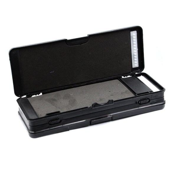 Stiff Hair Rig Tackle Box with 6 Layers for 72 Carp Rigs, Secure PP Fishing Storage Case with Twin Clip Lock, Compact Organizer for Terminal Gear and Outdoor Angling