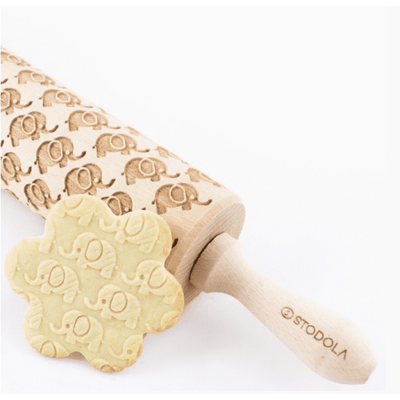 Stodola Engraved Large Rolling Pin with ELEPHANTS Pattern