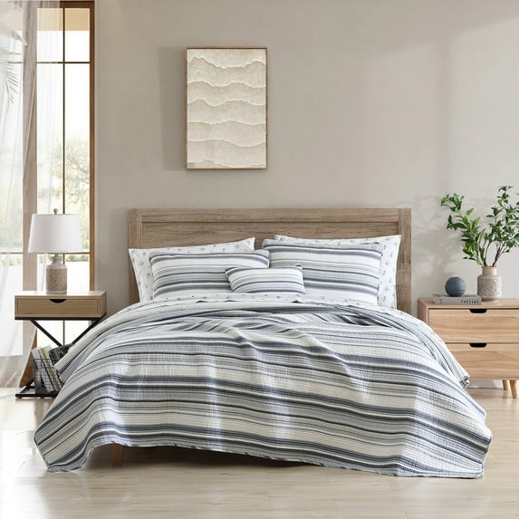 Stone Cottage Fresno Blue Reversible Full/Queen Quilt Bonus Set