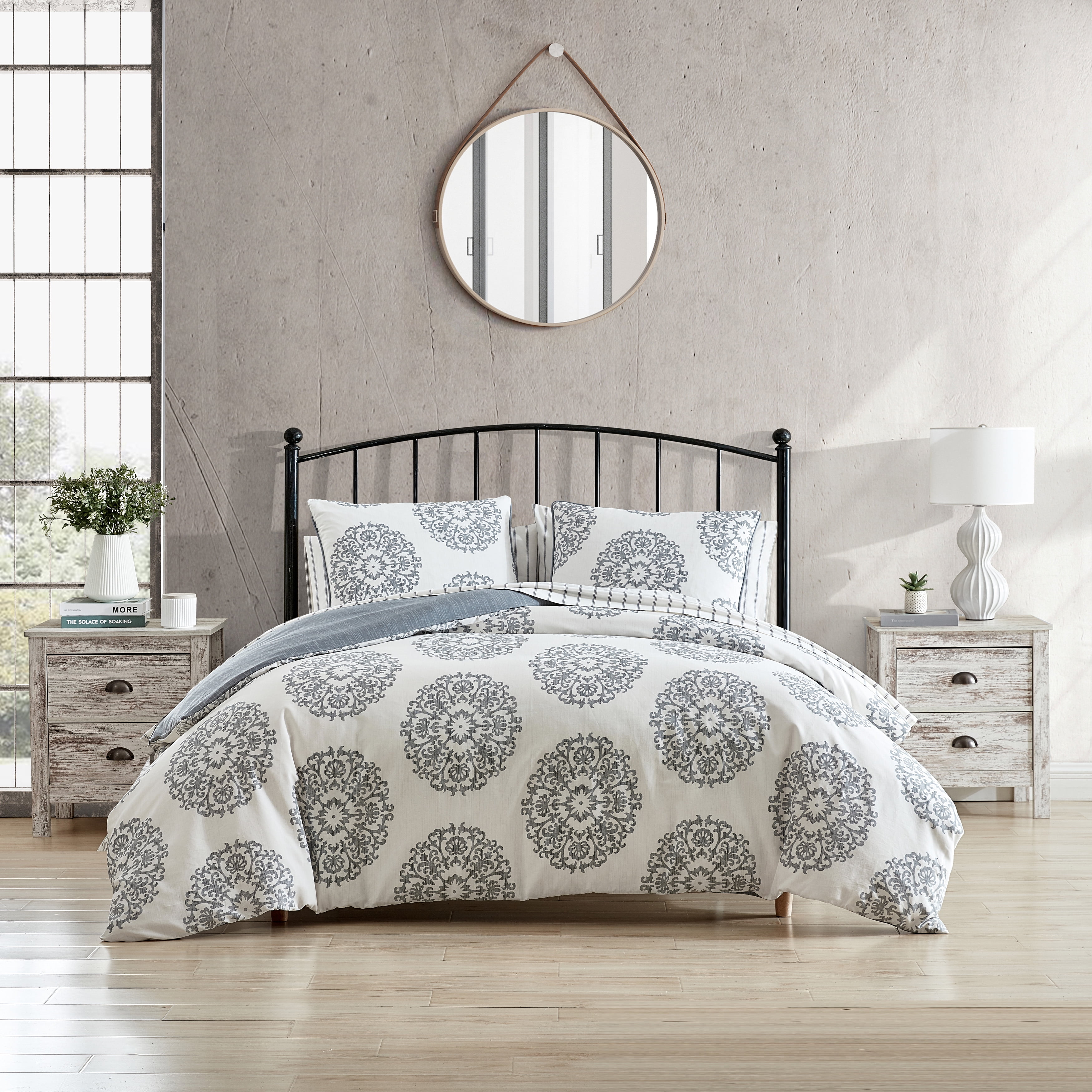 Stone Cottage - Queen Duvet Cover Set, Reversible Cotton Sateen Bedding with Matching Shams, All Season Home Decor (Bristol Grey, Queen)