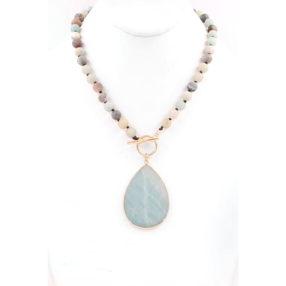 Stone Larian Teardrop Pendant Necklace