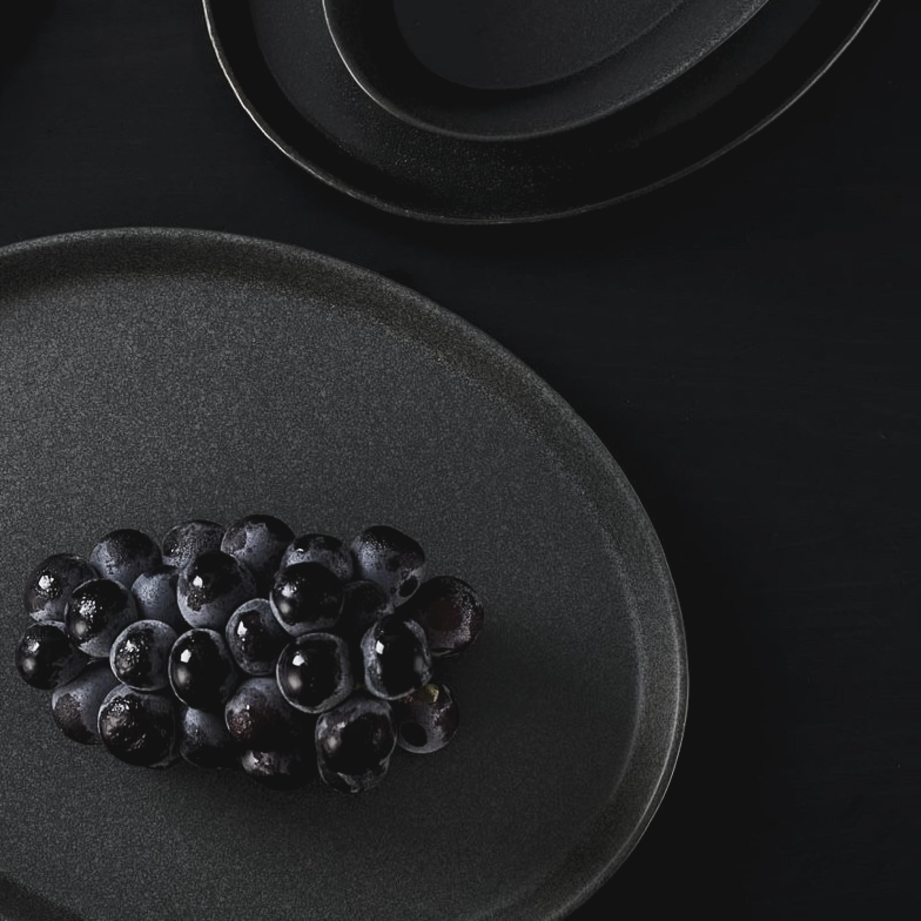 Charcoal Ceramic Textured 16-Piece Dinnerware Set