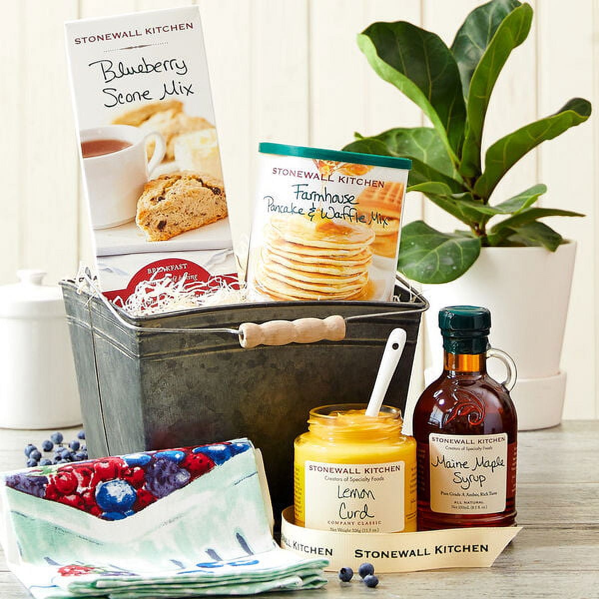 Stonewall Kitchen Holiday 4 Piece Holiday Breakfast Gift Set and Gift Box