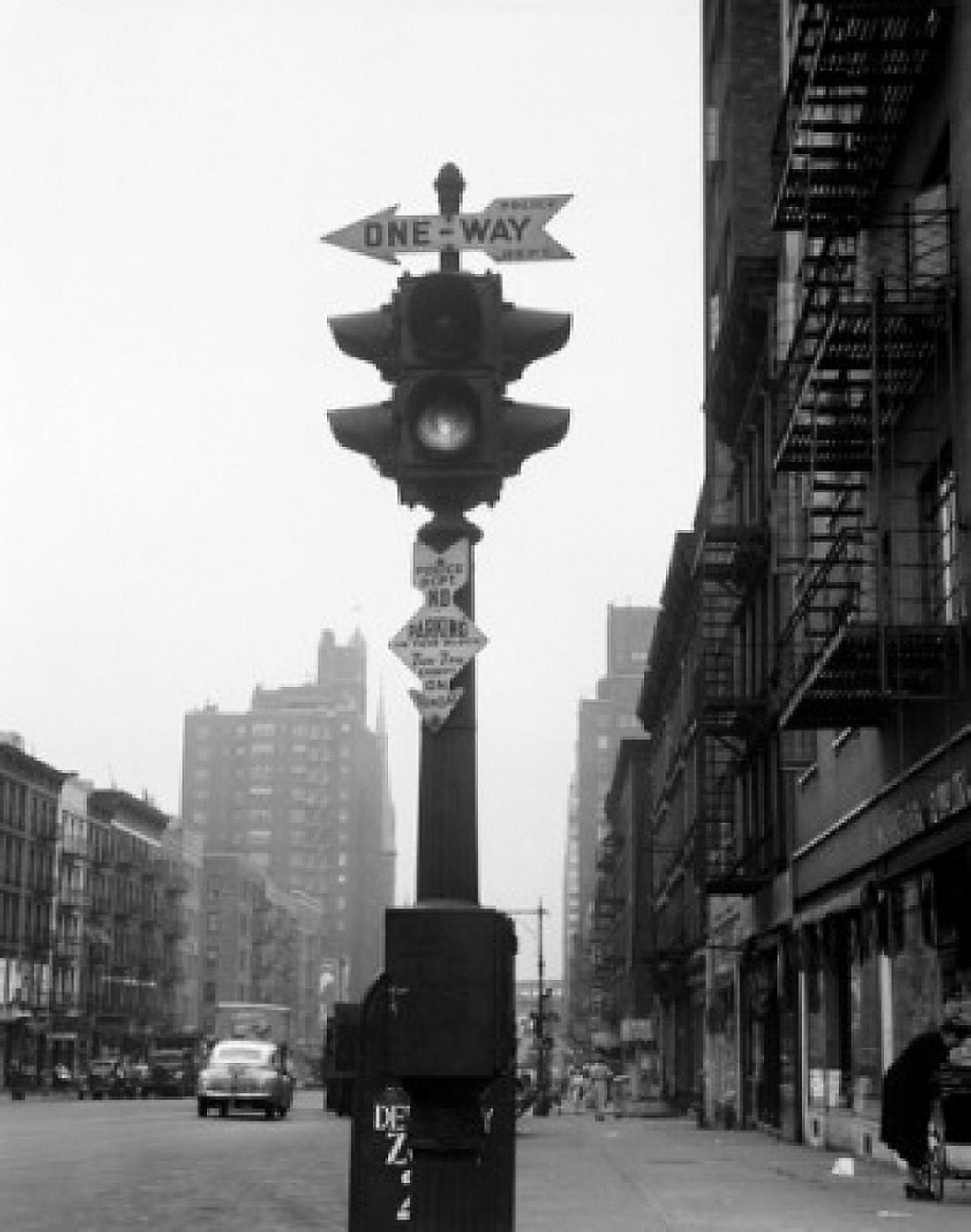 Stoplight post with one way sign Canvas Art - (18 x 24)